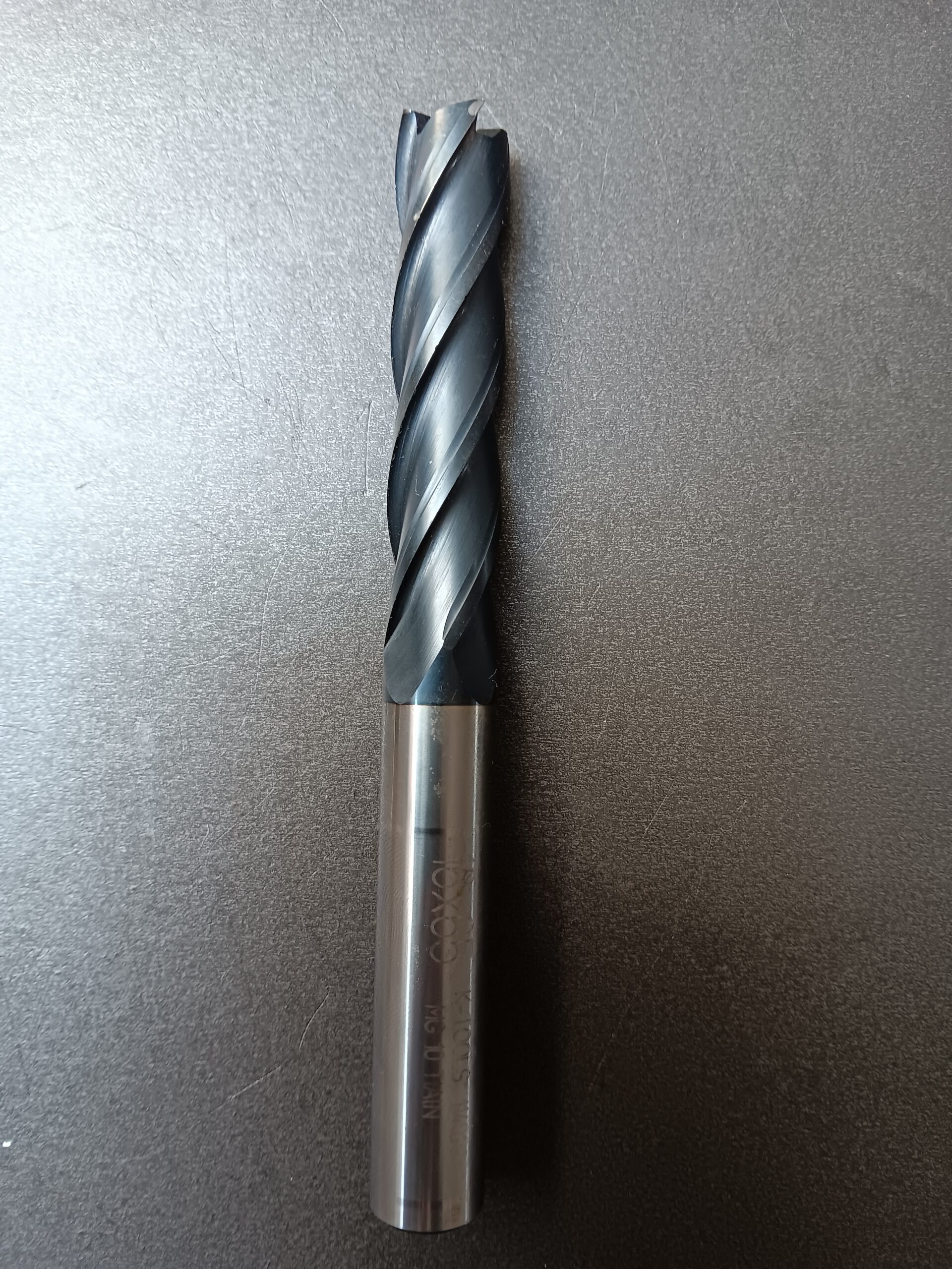 Tvrdokovová fréza válcová čtyřbřitá K-tools D16 TiN (114010A.160)